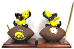 IOW-17369 -IA Hawkeye desk set 8in