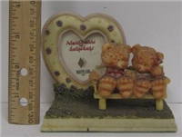 13152B - Bear couple figure w frame 3.5in