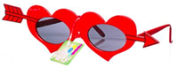 P17 - sunglasses-arrow-hearts
