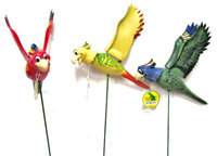 PL-2154 - yard-stake-parrot-bobbing-head-3-asst