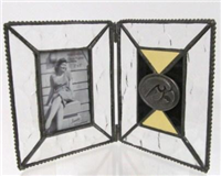 GIA11 - IA Hawkeye Stained Glass folding Photo Frame 2x3in